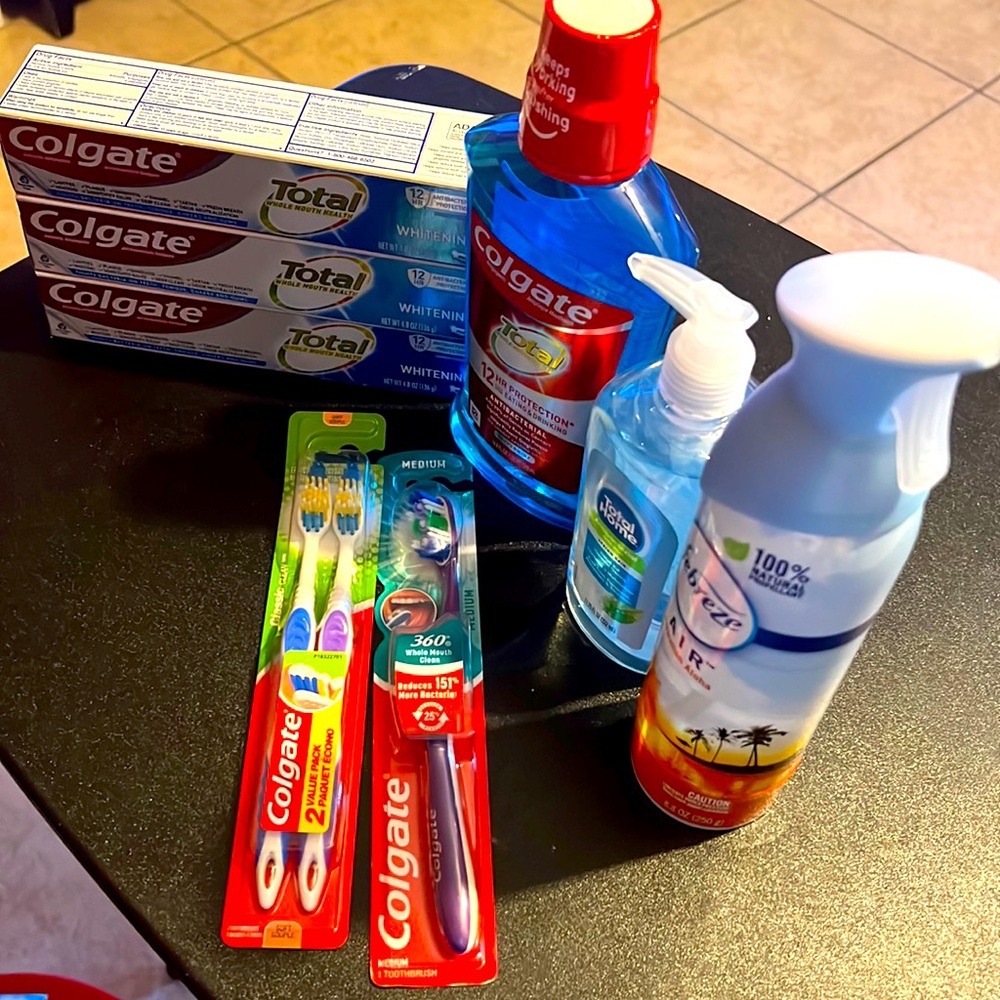 Colgate - Picture 1 of 2